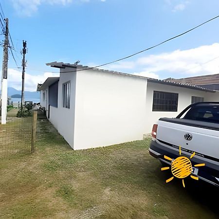 Vista Para O Mar Casa 45 Praia Do Estaleiro อูบาตูบา ภายนอก รูปภาพ